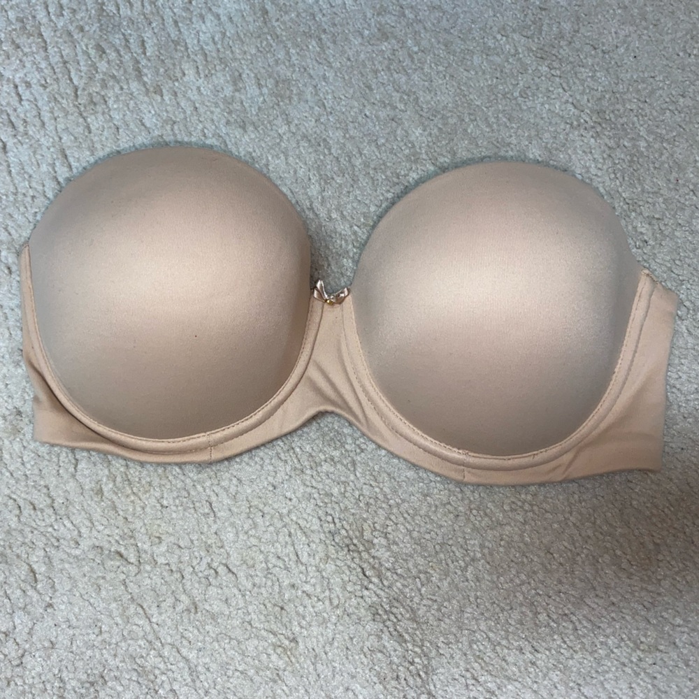 Like new SOMA Embraceable Strapless